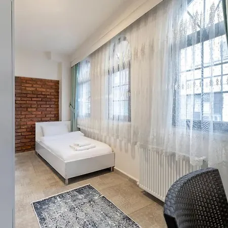 아파트 Cozy & Comfy Studio At Beyoglu - 63 *